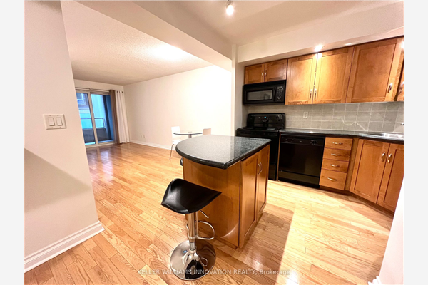 250 Wellington St W, Toronto