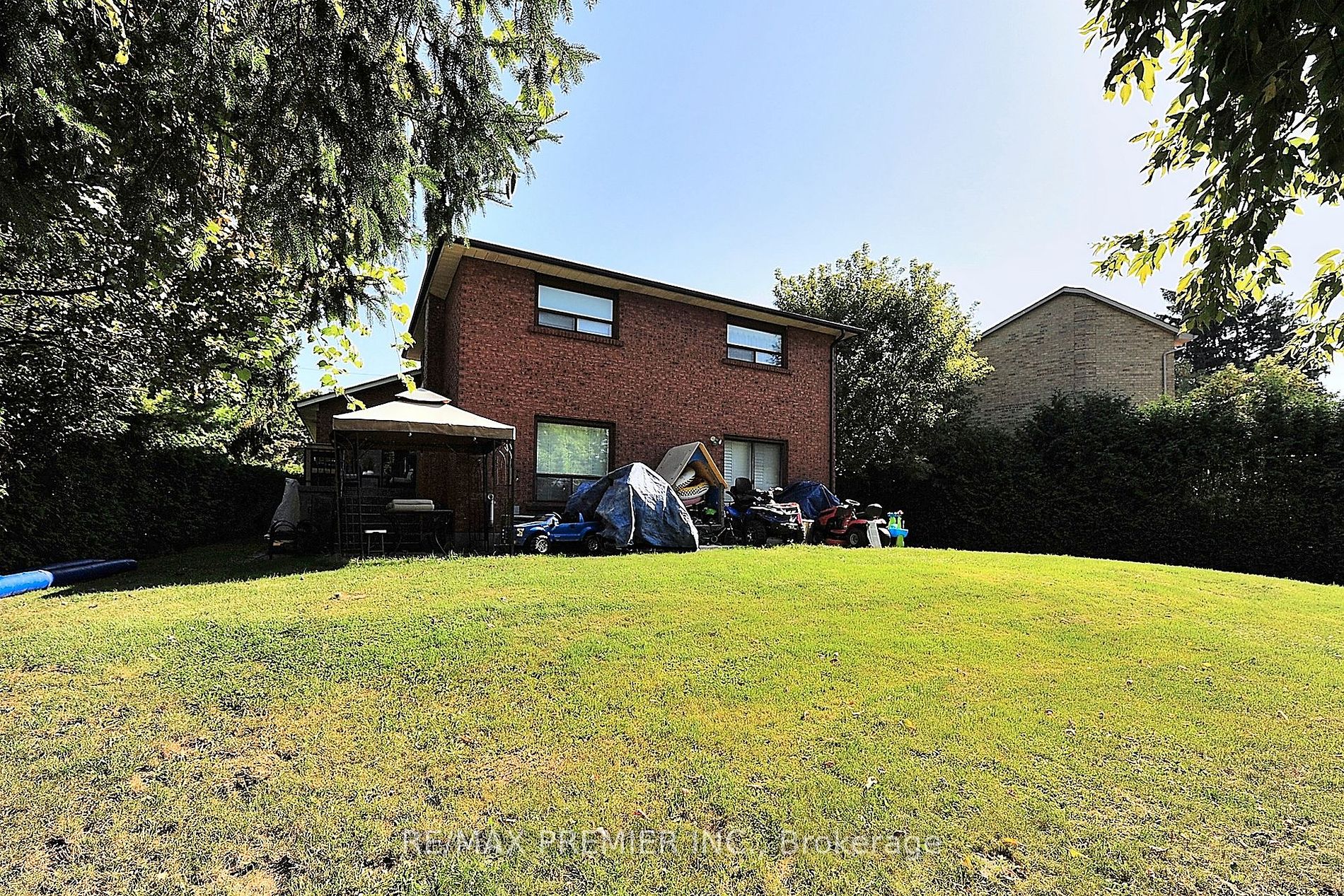 5 Pamcrest Dr