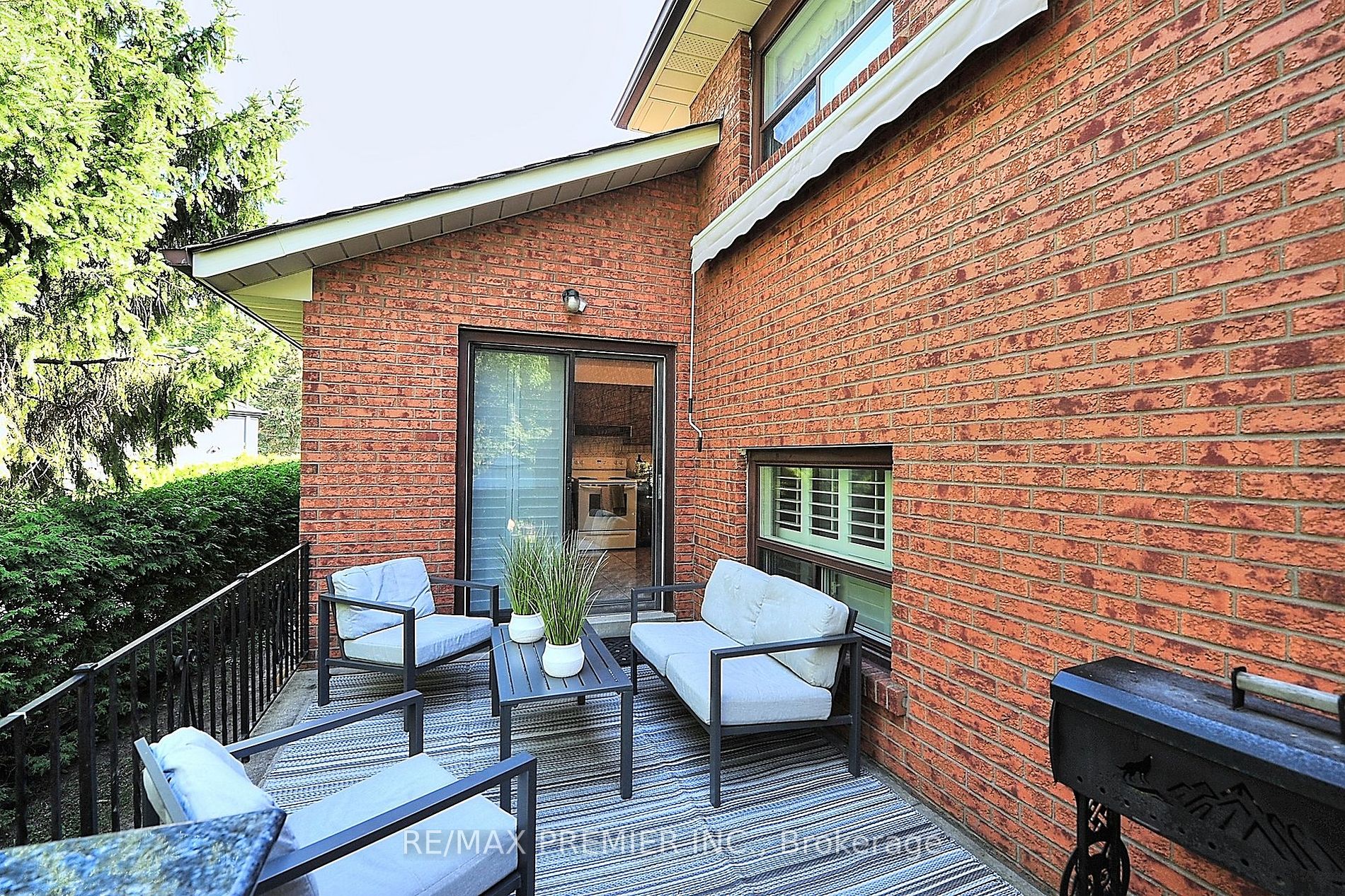 5 Pamcrest Dr