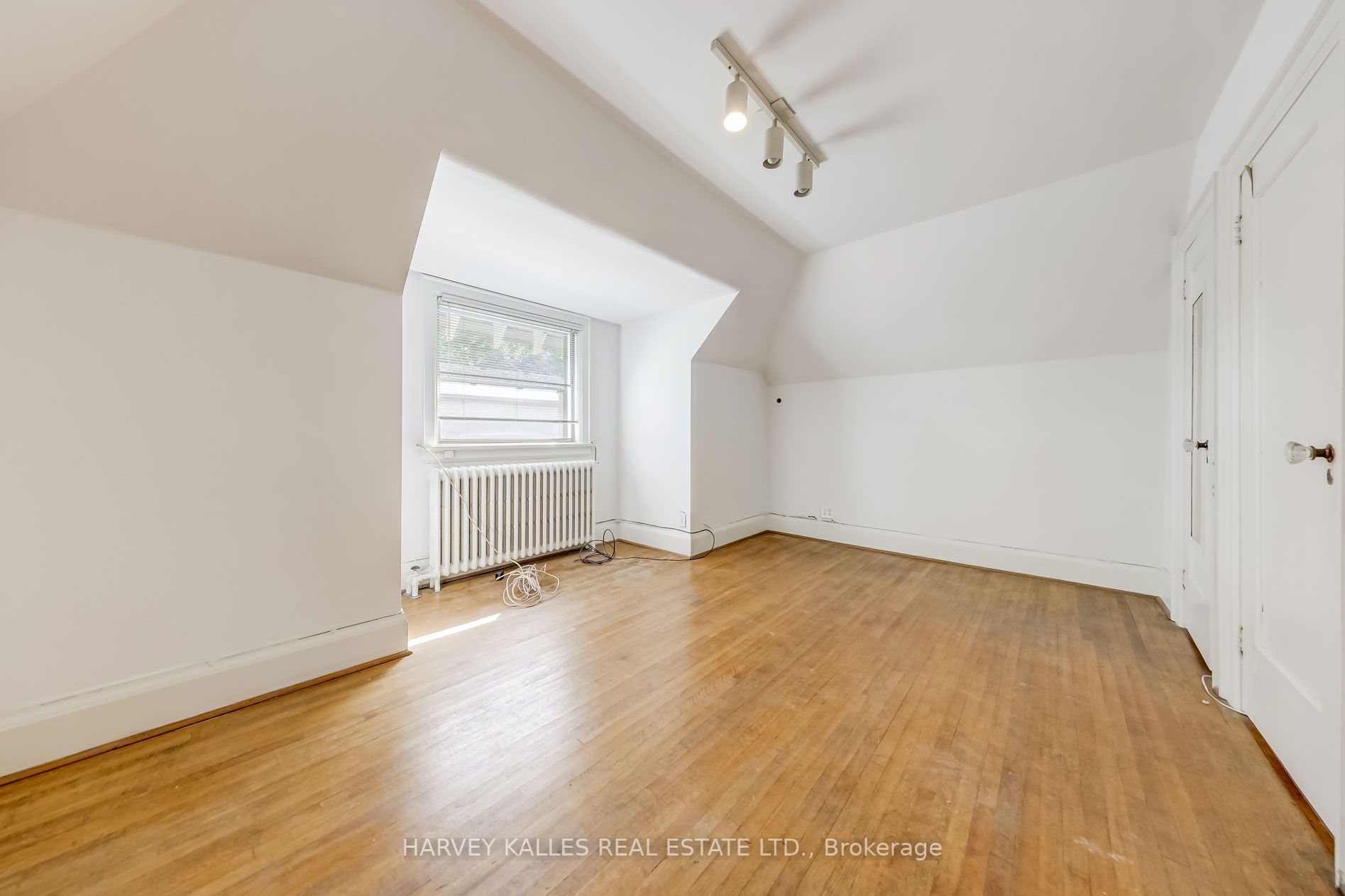213 Rosemary Rd