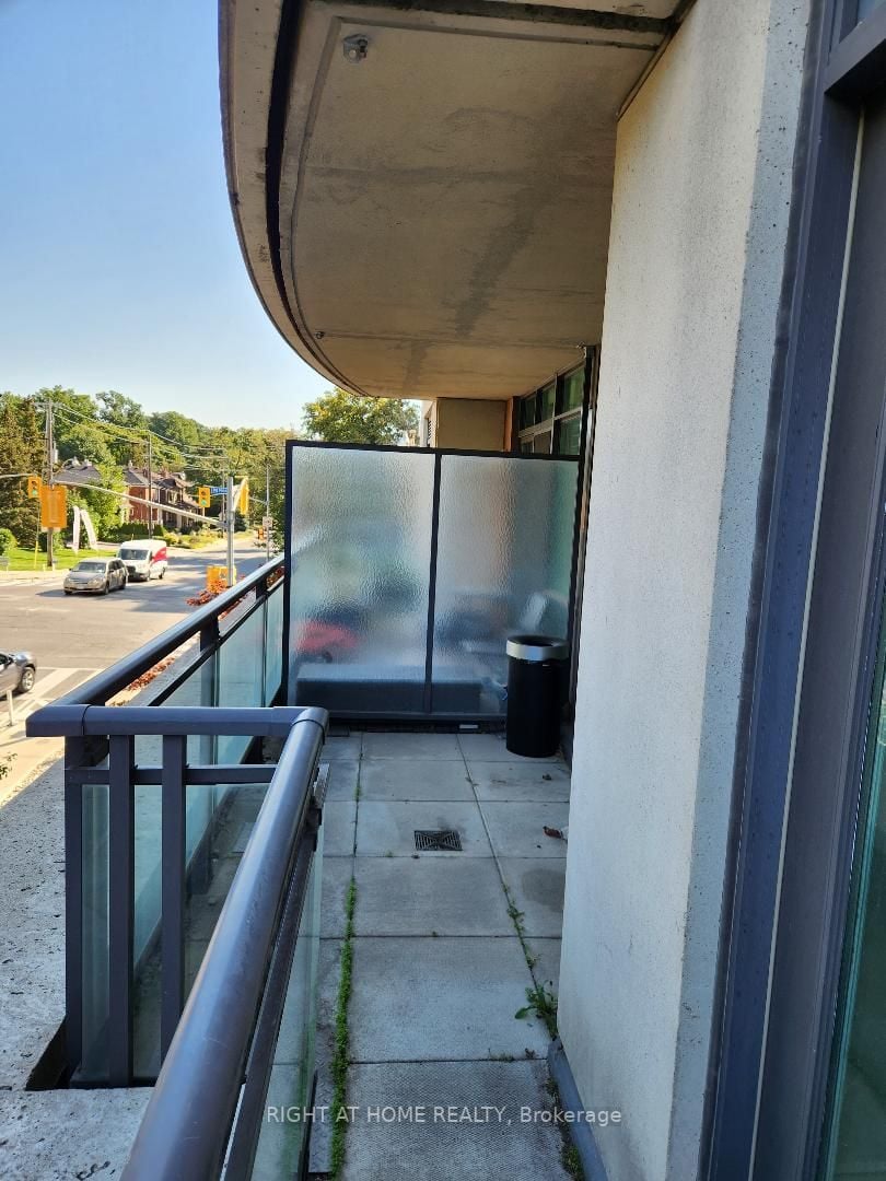 319 Merton St, #203