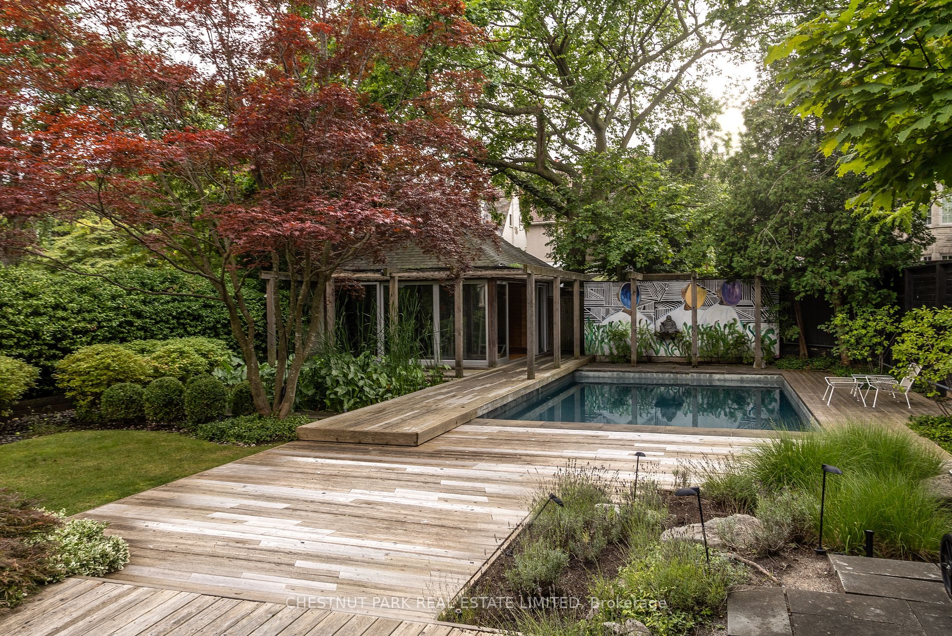 62 Hillholm Rd