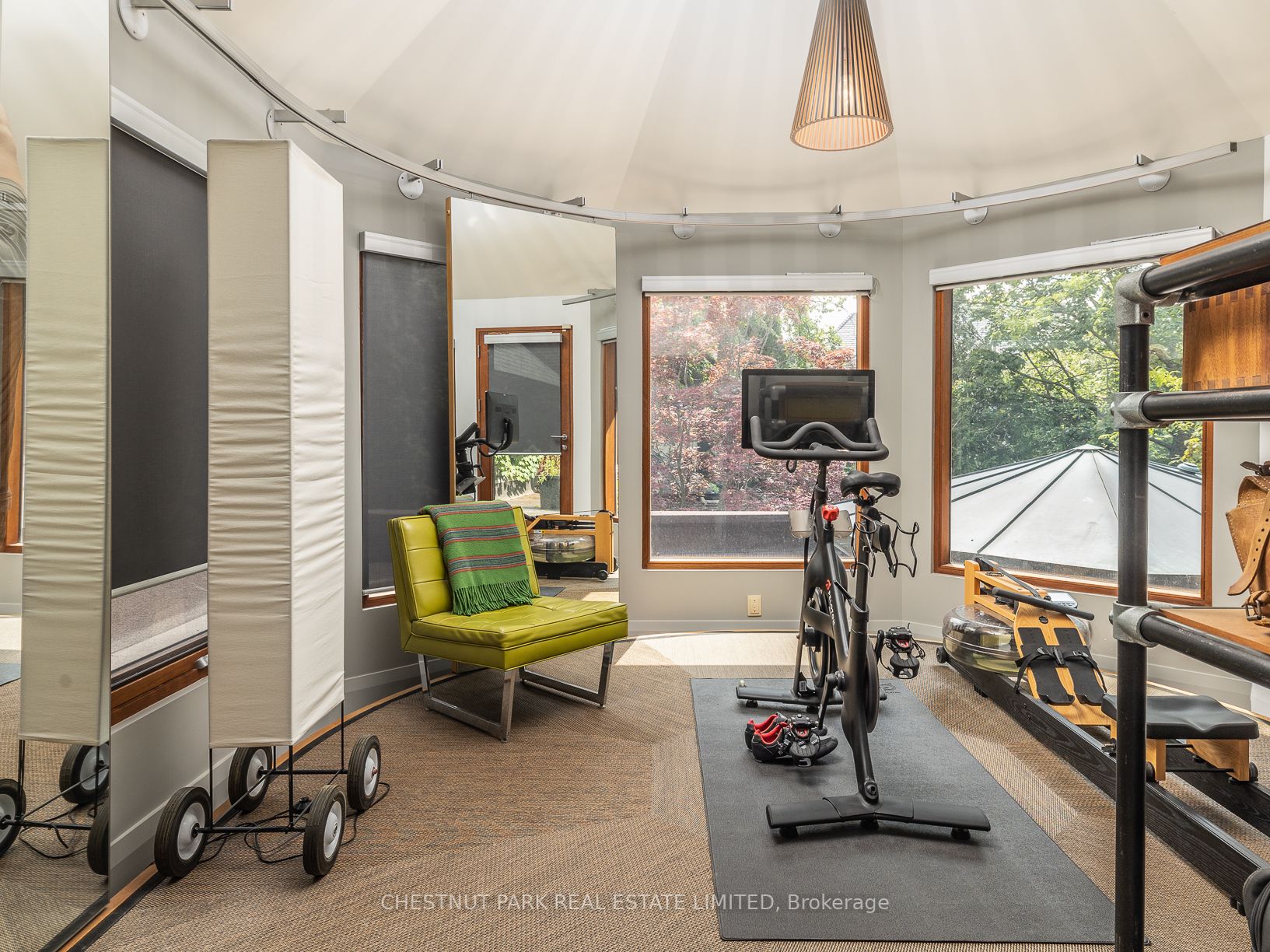 62 Hillholm Rd