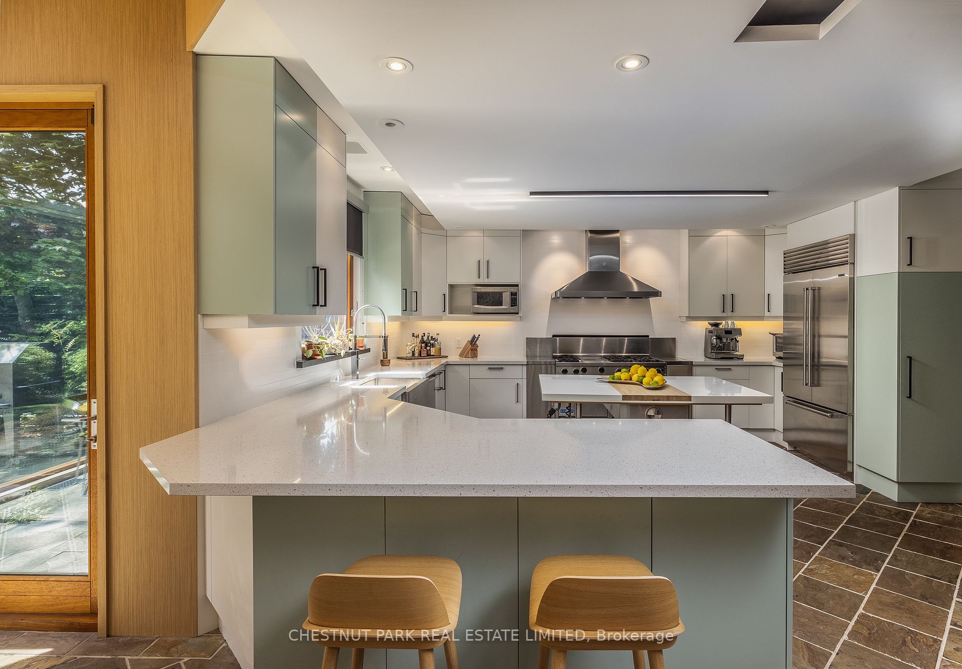 62 Hillholm Rd