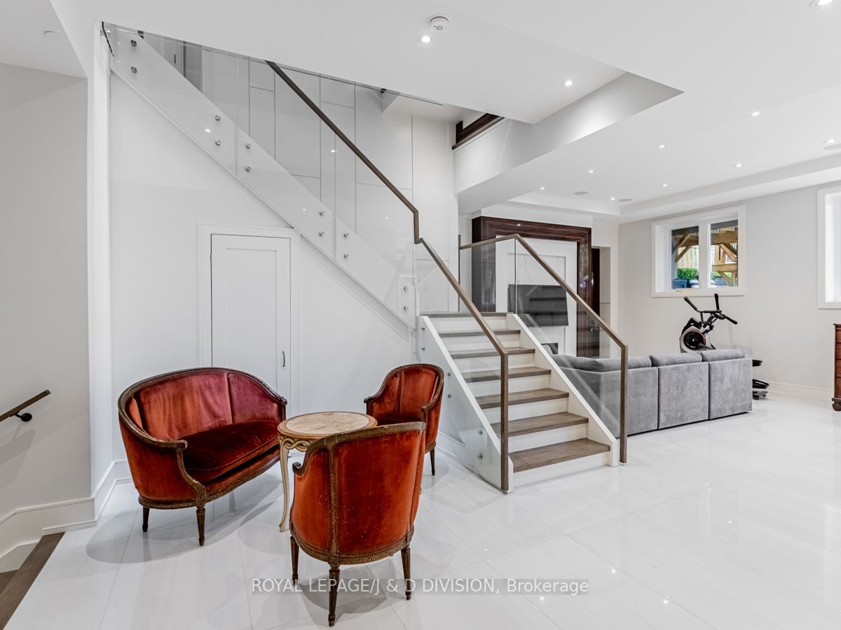 90 Glen Rush Boulevard