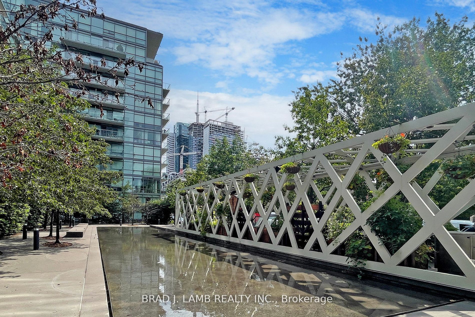 55 Stewart St, #518