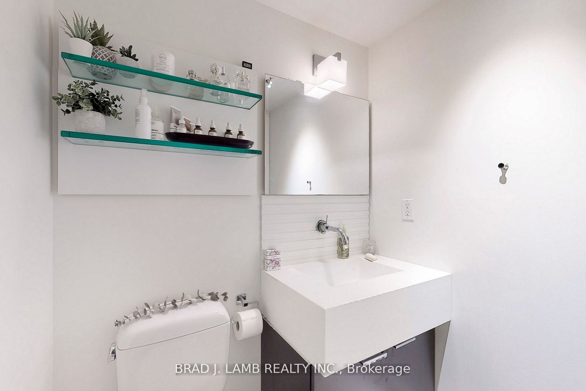 55 Stewart St, #518