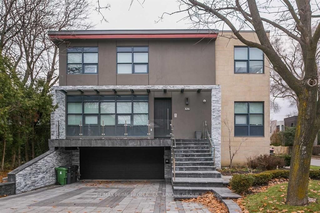 326 Joicey Blvd, #Lower