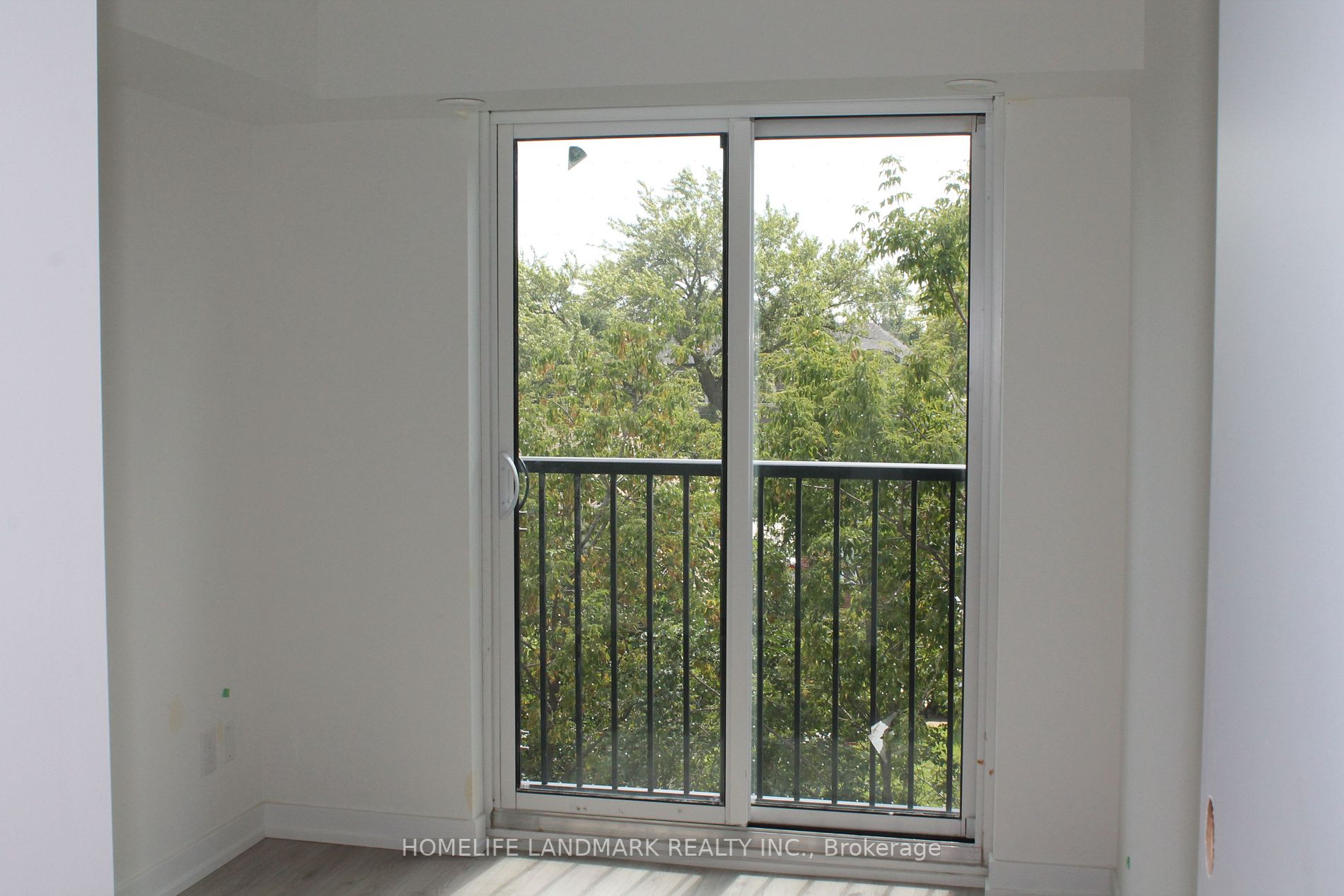 871 Sheppard Ave, #1