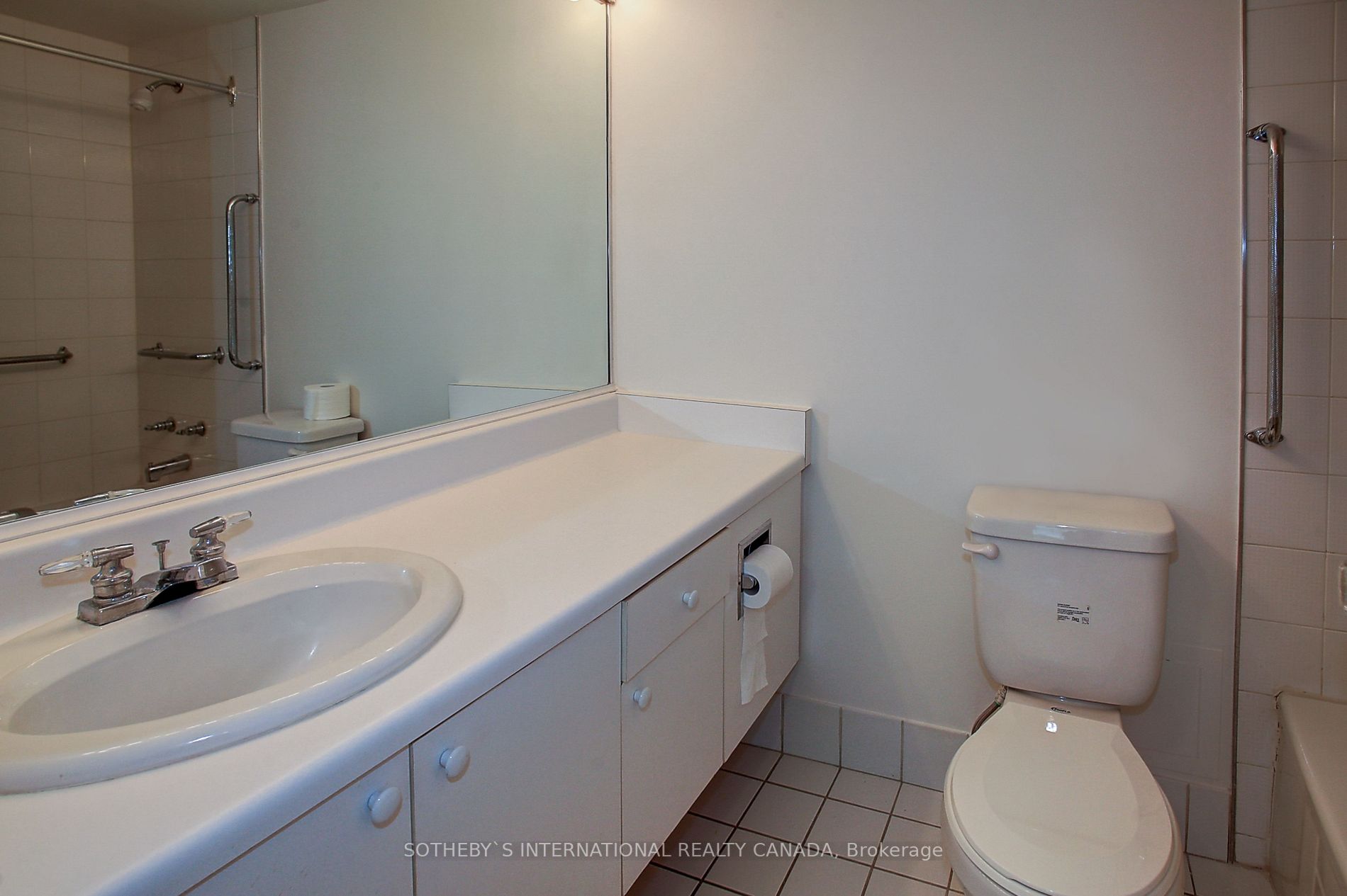 18 Lower Village Gate, #107