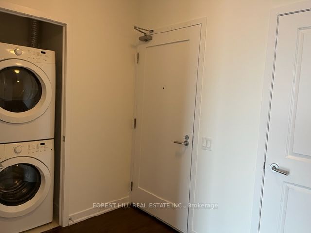 320 Tweedsmuir Ave, #1806