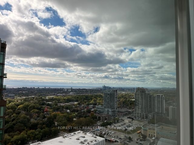 320 Tweedsmuir Ave, #2906