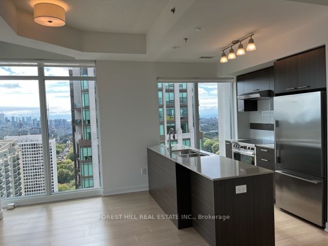 320 Tweedsmuir Ave, #2906