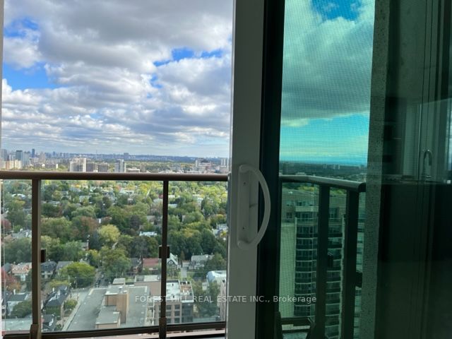 320 Tweedsmuir Ave, #2906