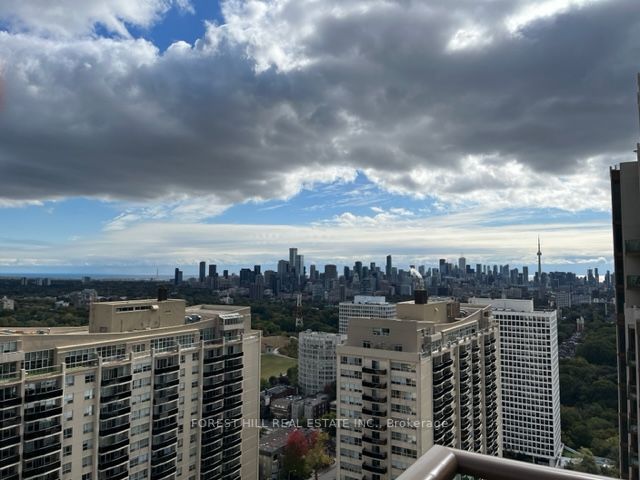 320 Tweedsmuir Ave, #2906