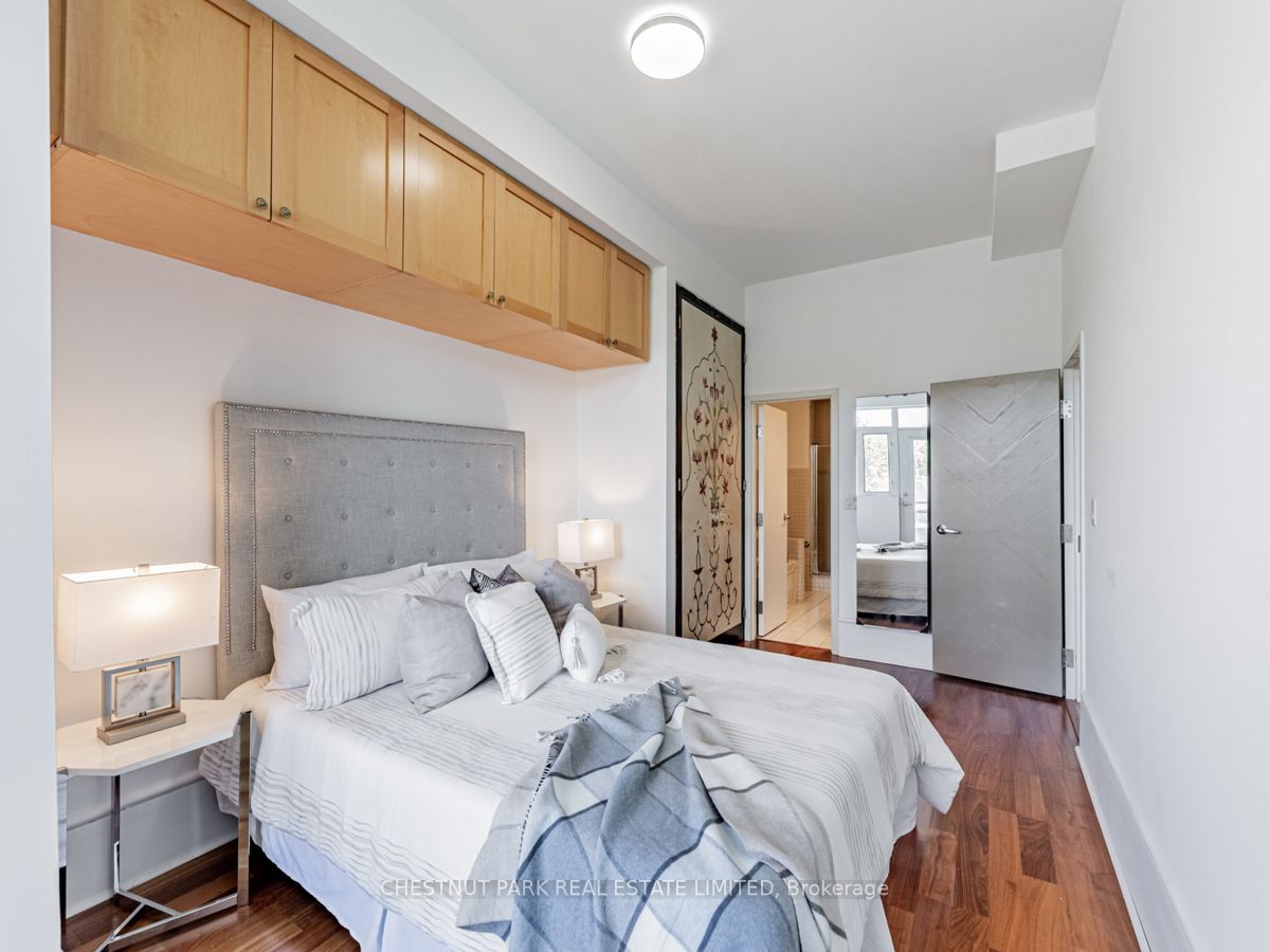 336 Davenport Rd, #301R