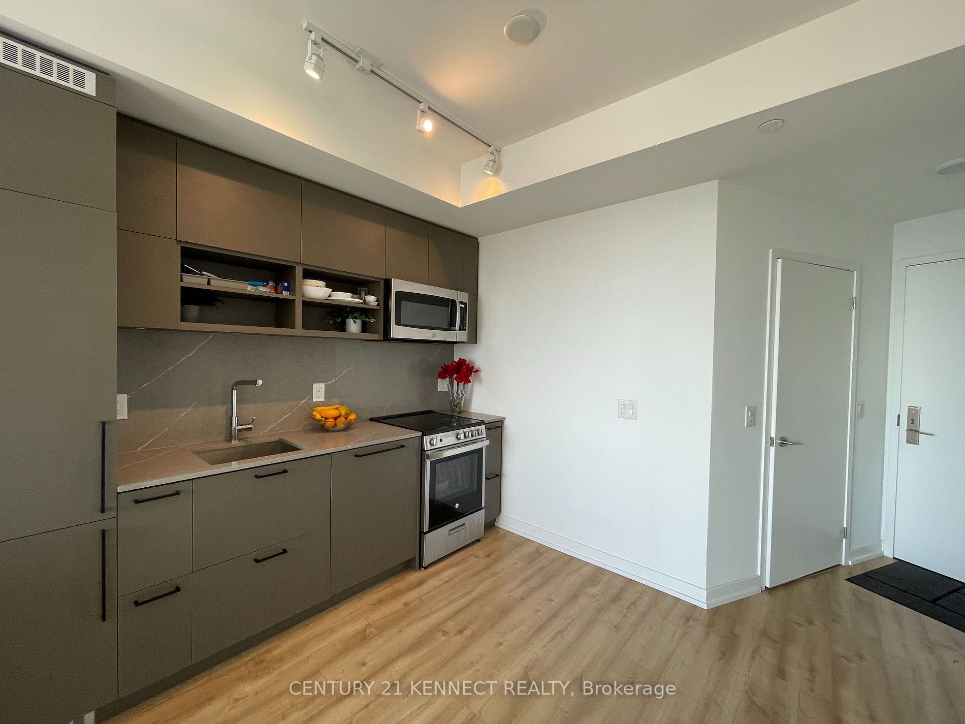 135 East Liberty St, #1312