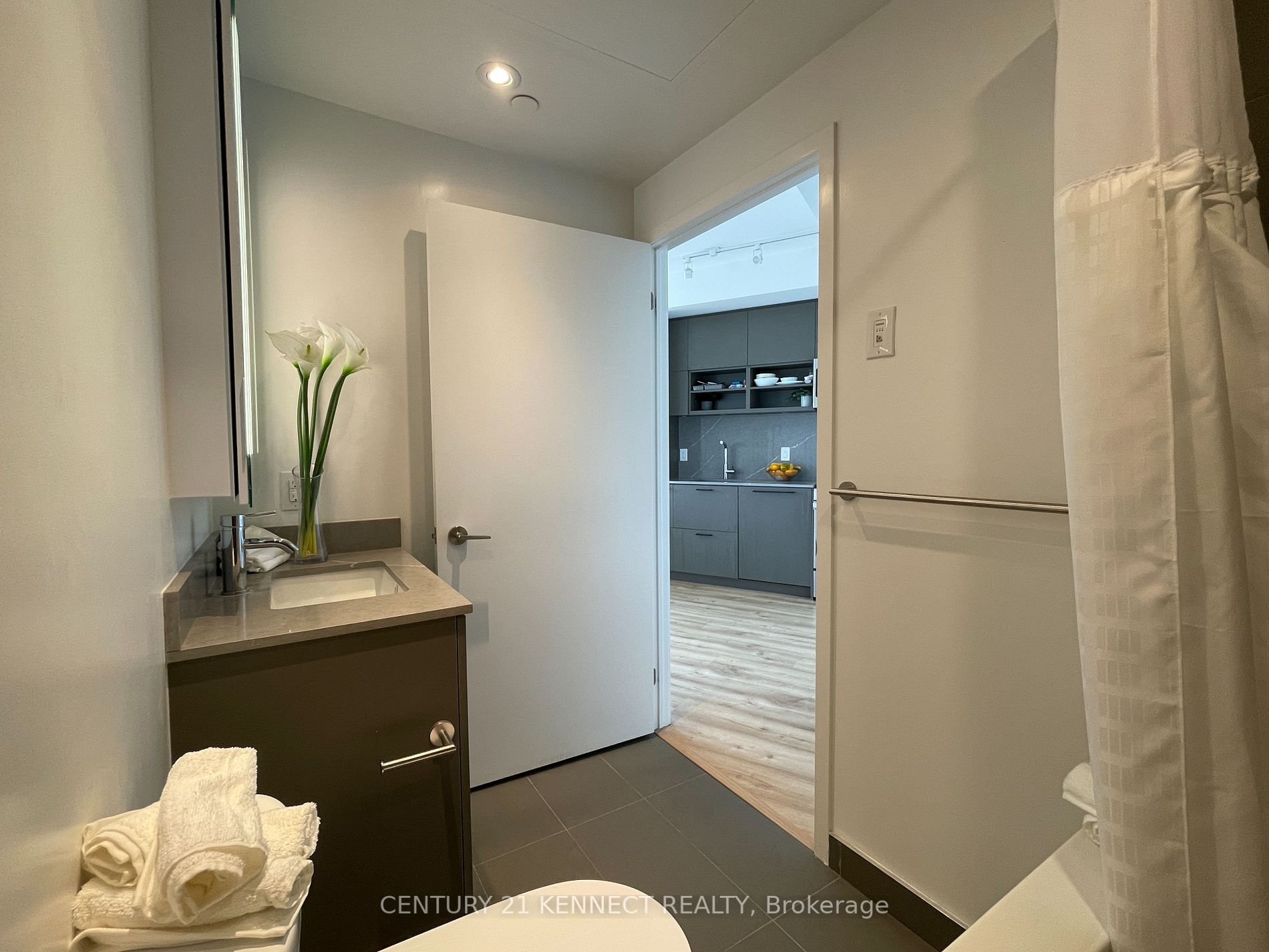 135 East Liberty St, #1312