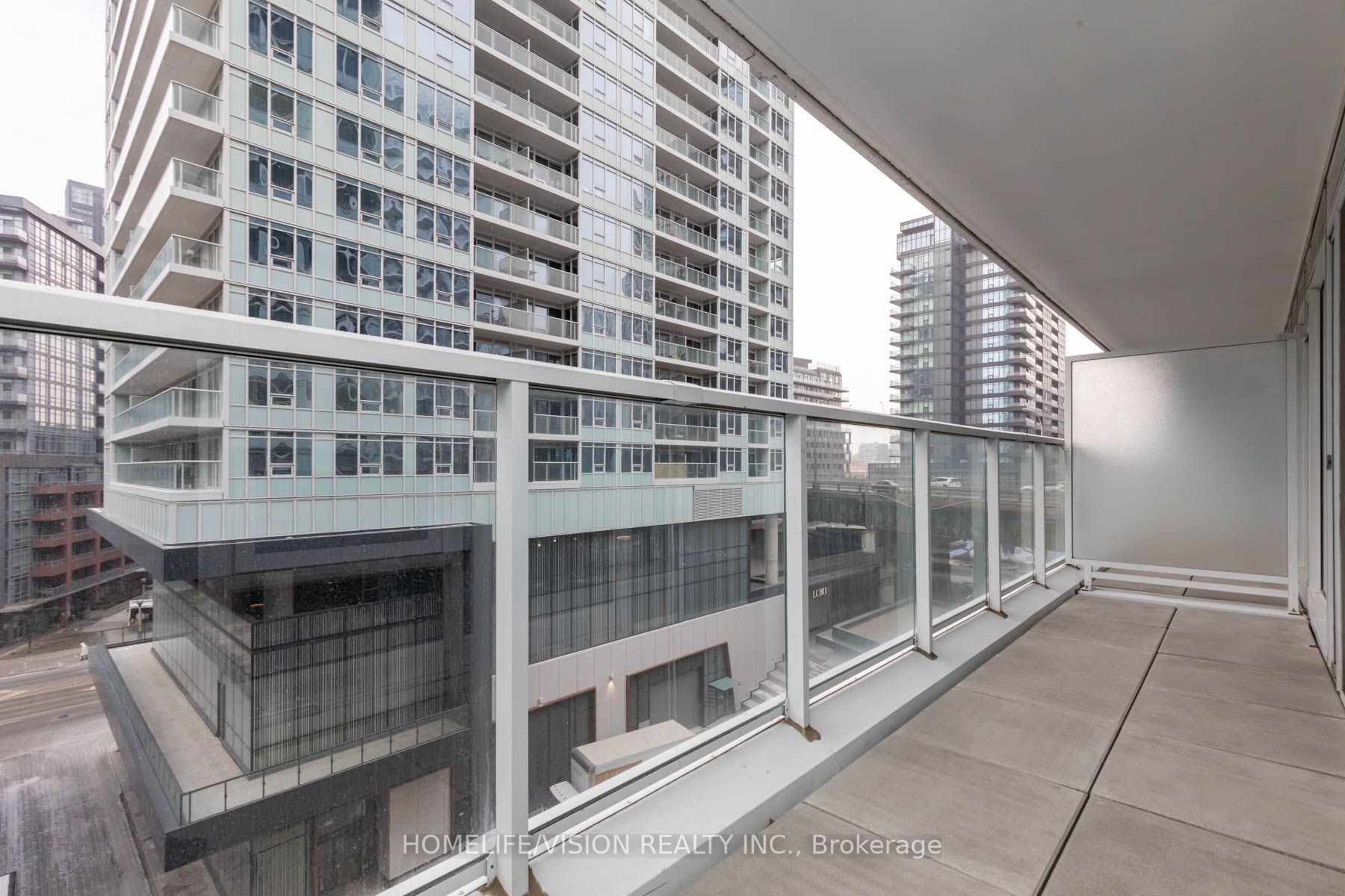 17 Bathurst Street, #603
