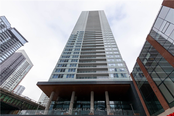 17 Bathurst St, Toronto