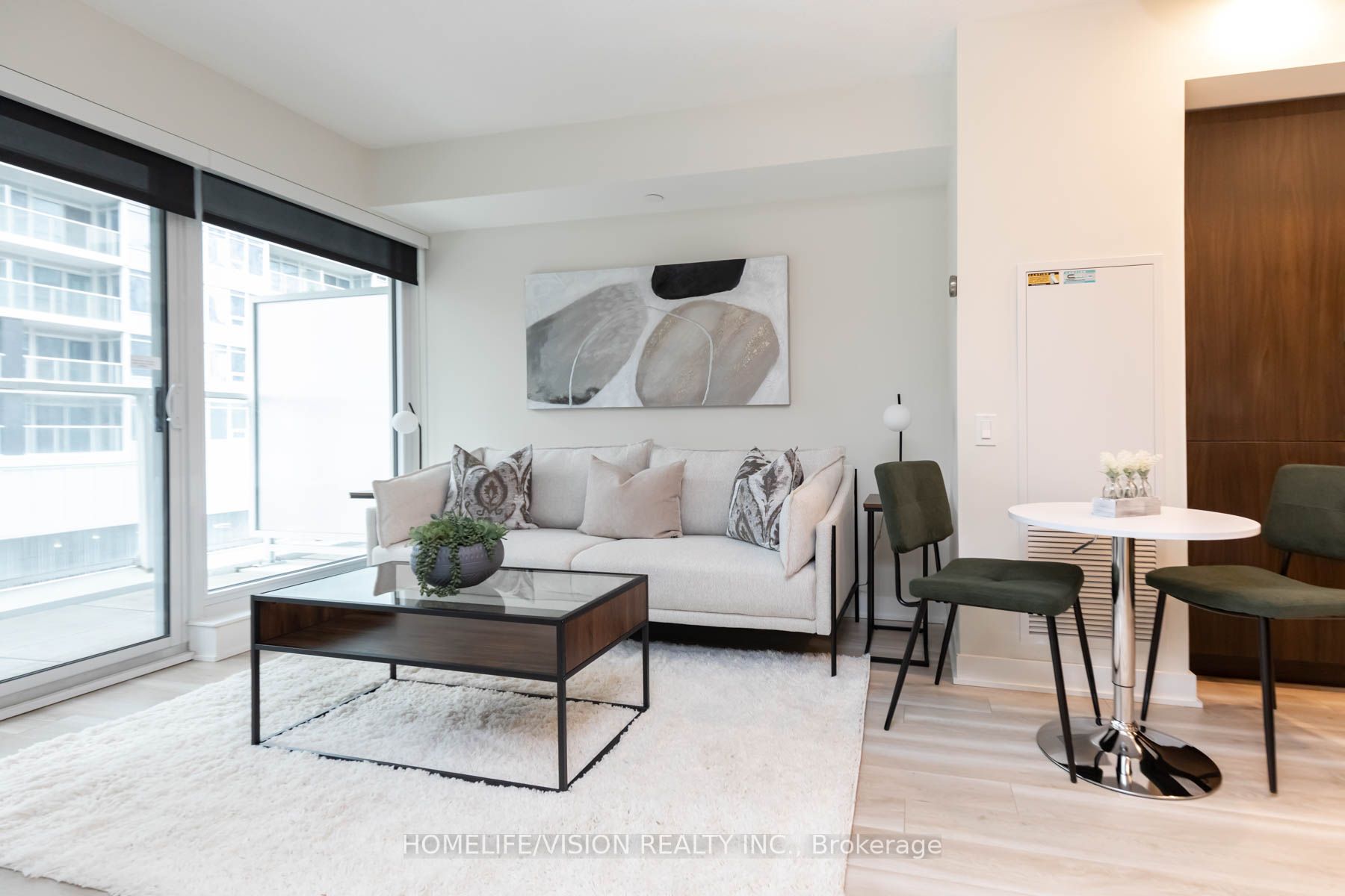 17 Bathurst Street, #603