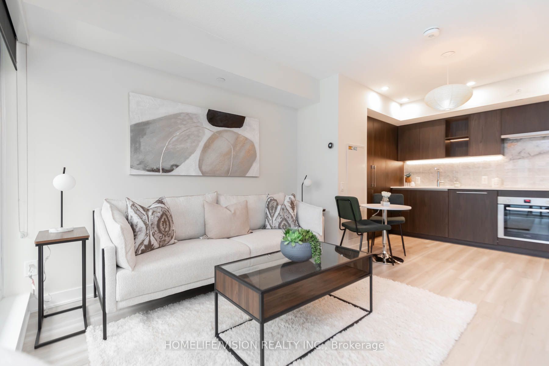 17 Bathurst Street, #603
