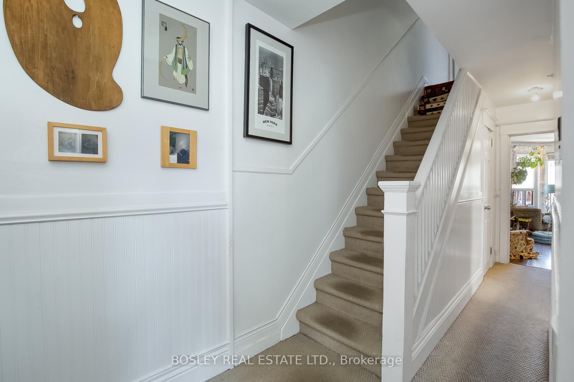 282 Ossington Ave