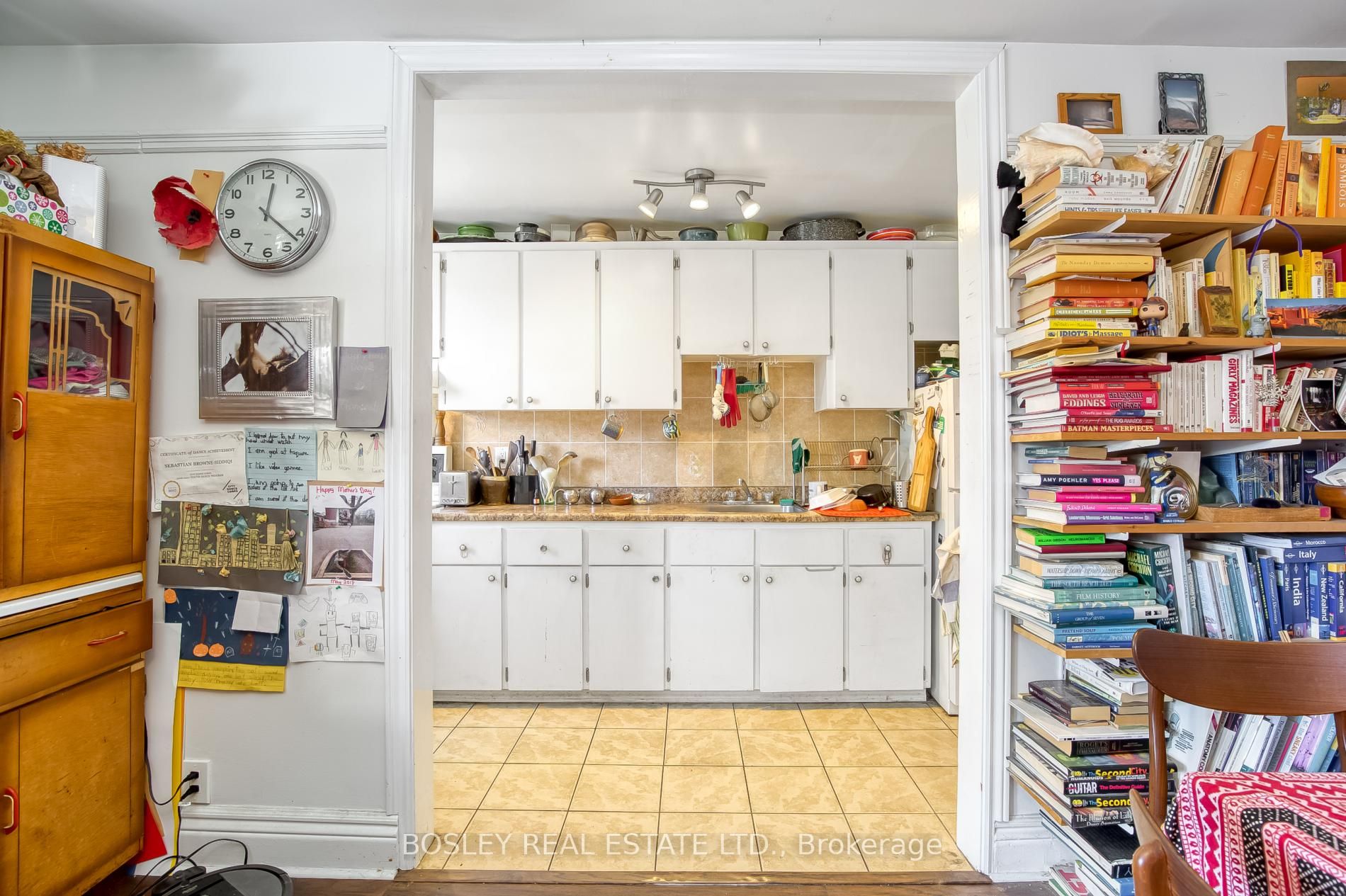 282 Ossington Ave
