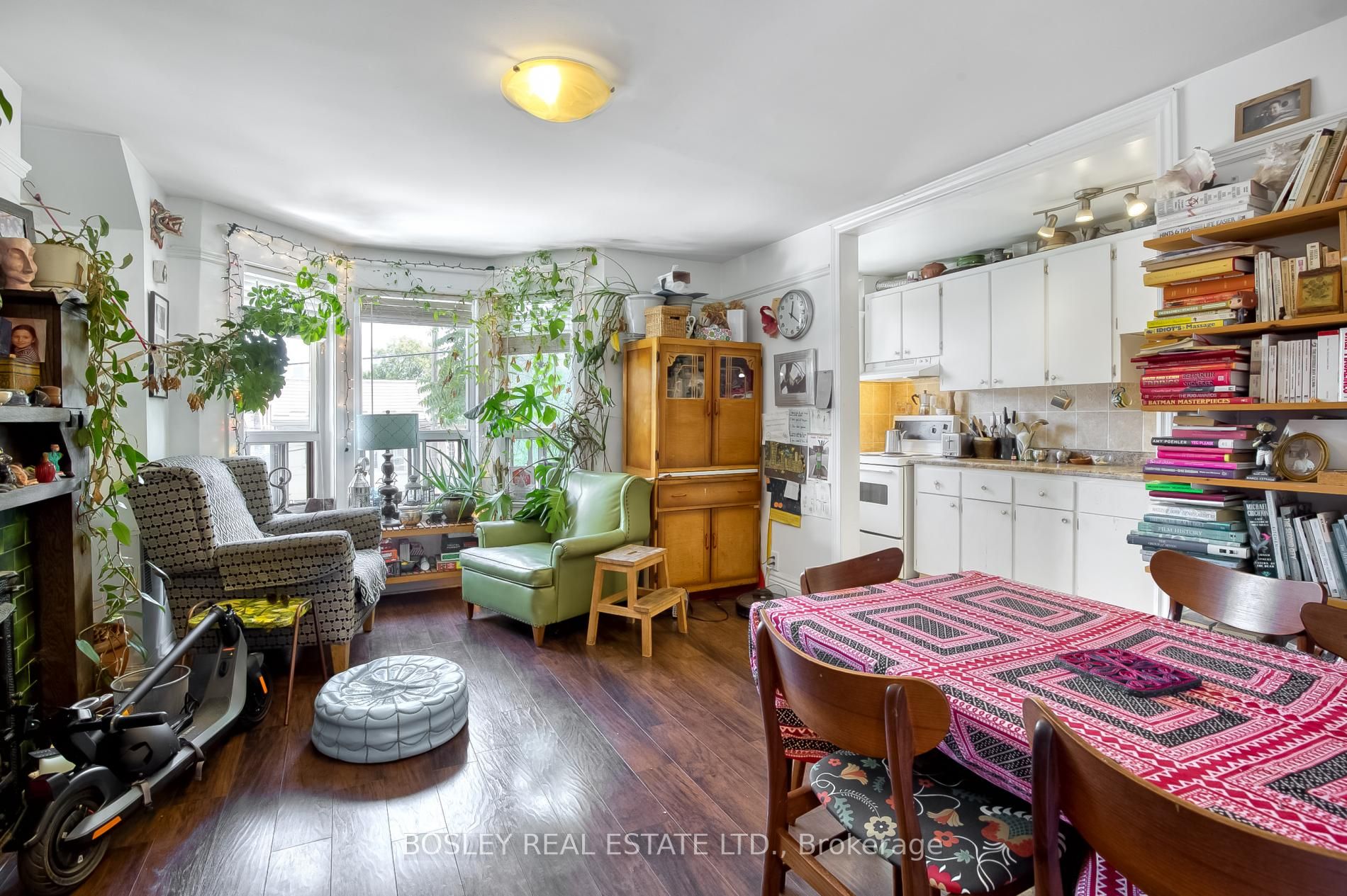 282 Ossington Ave