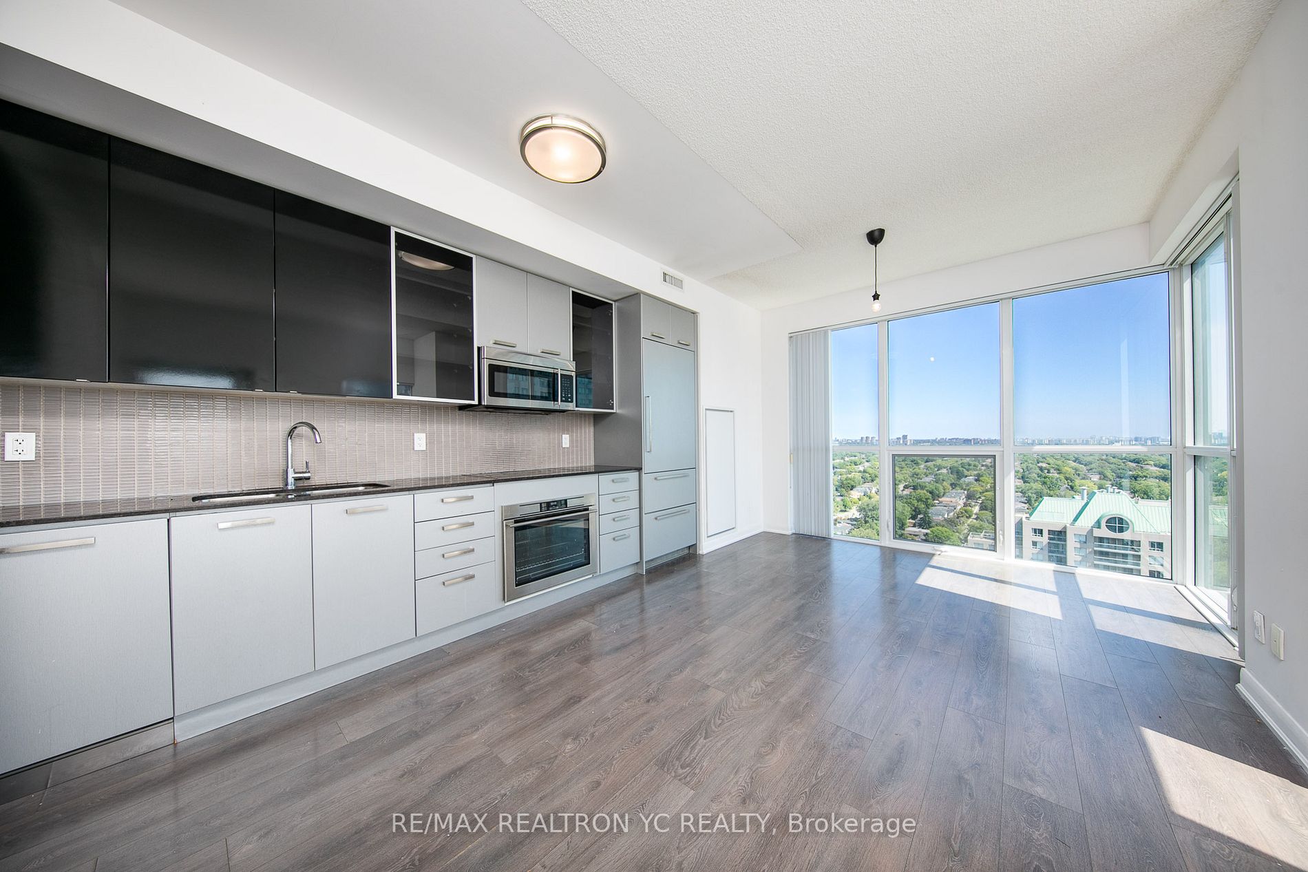 5168 Yonge St, #2912