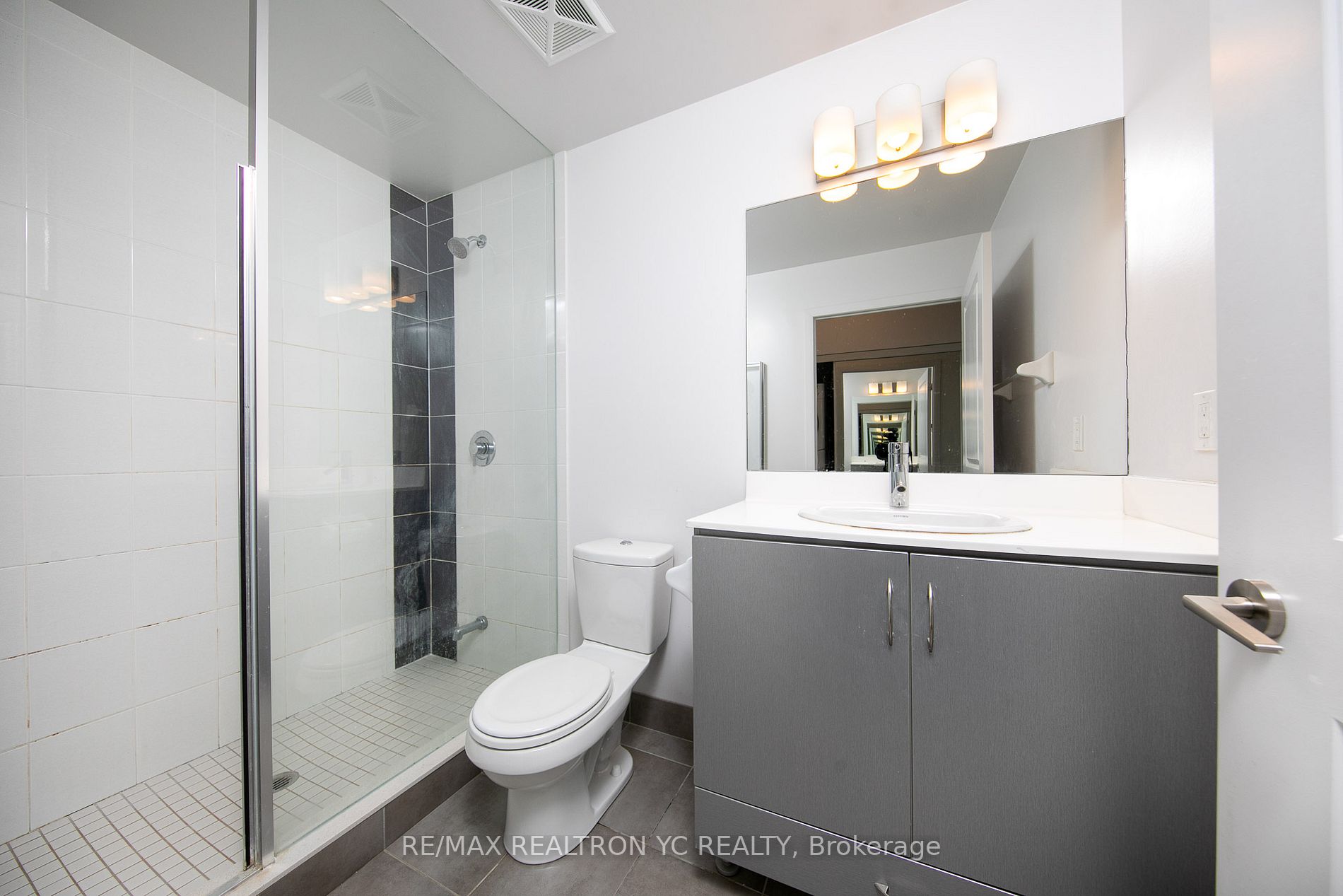5168 Yonge St, #2912