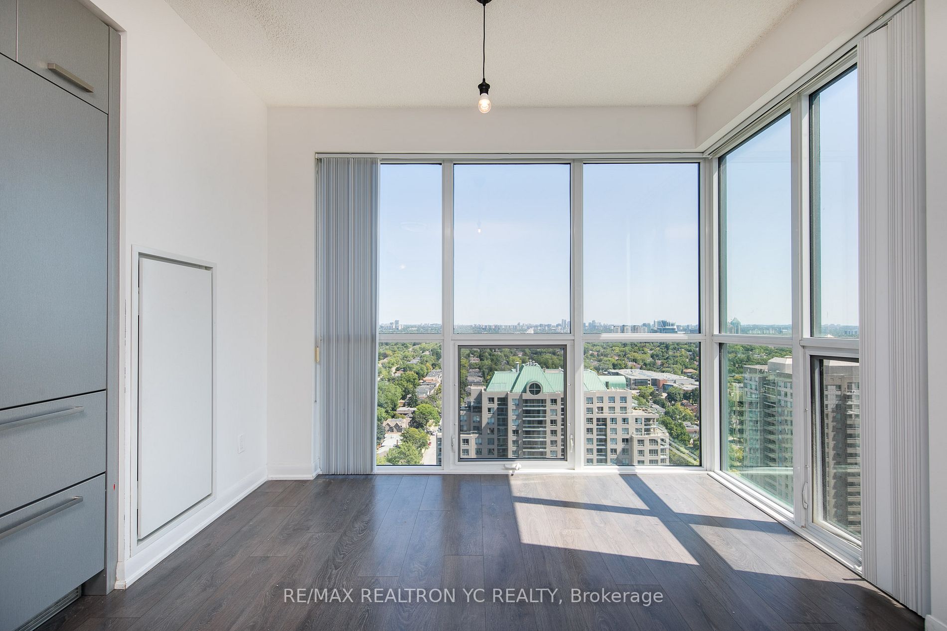 5168 Yonge St, #2912