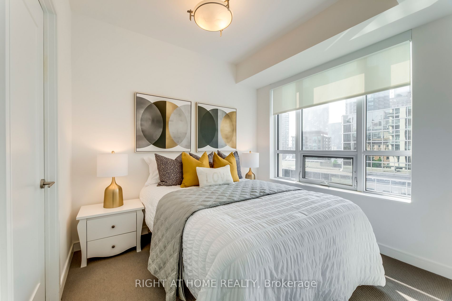 88 Scott St, #811