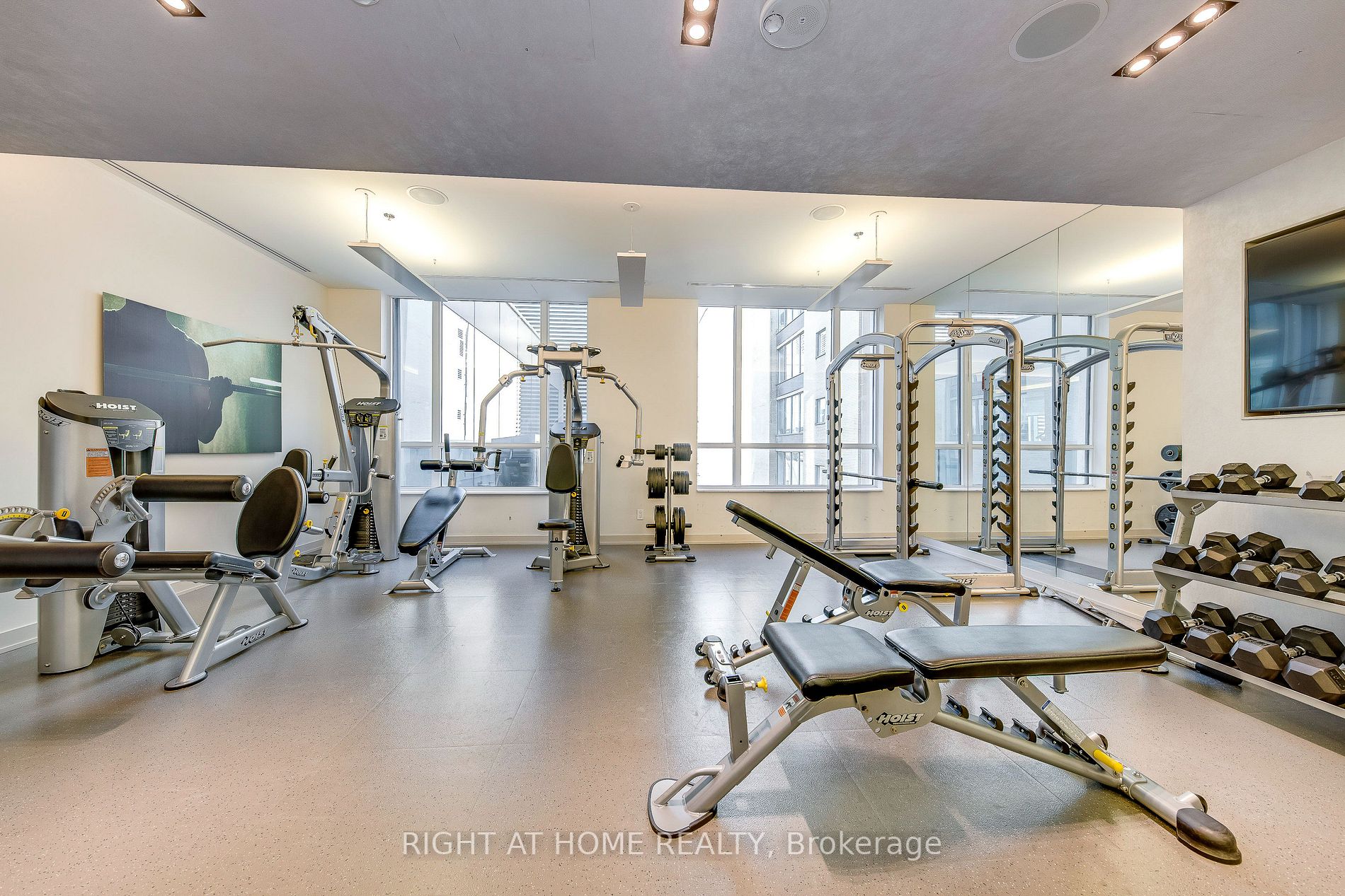 88 Scott St, #811