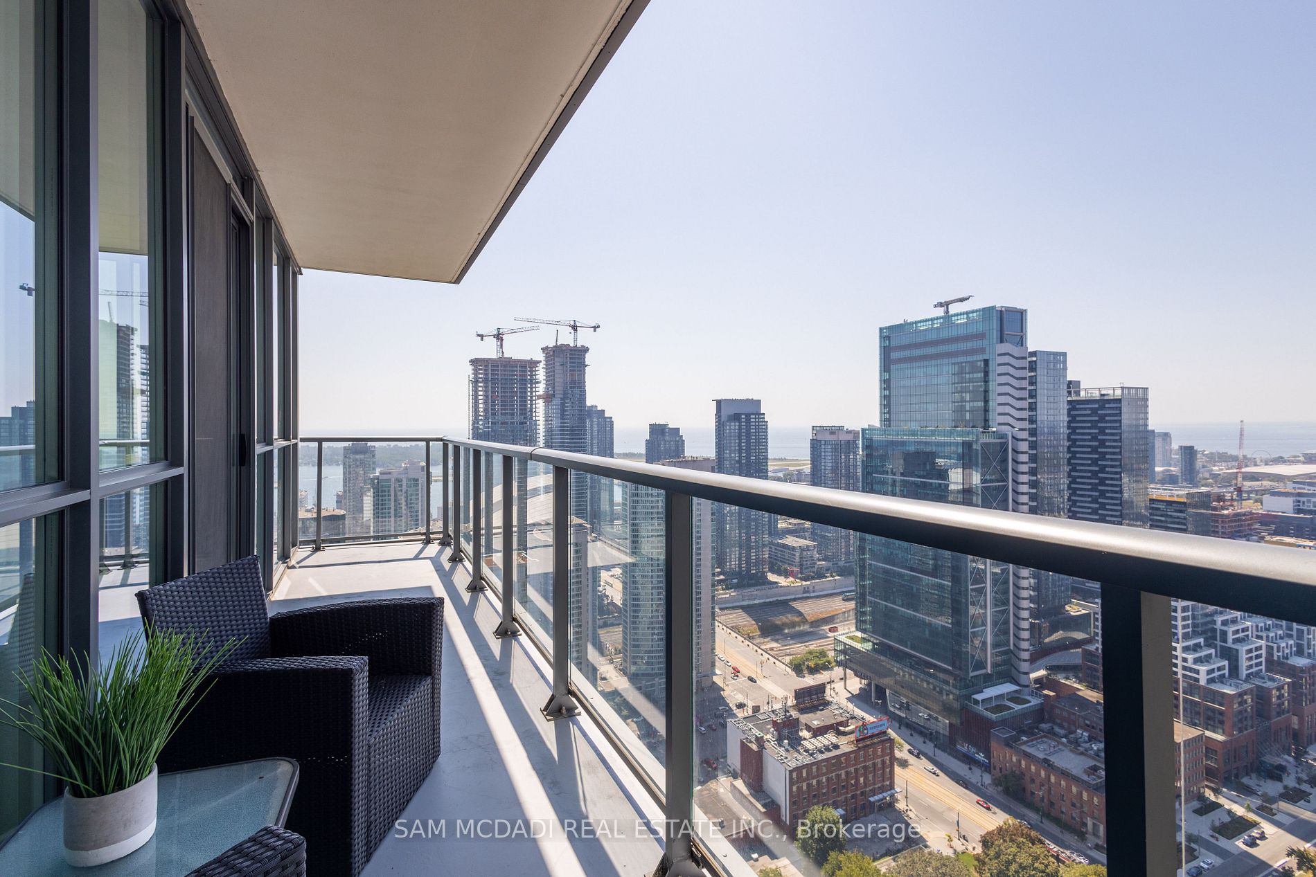 88 Blue Jays Way, #4105