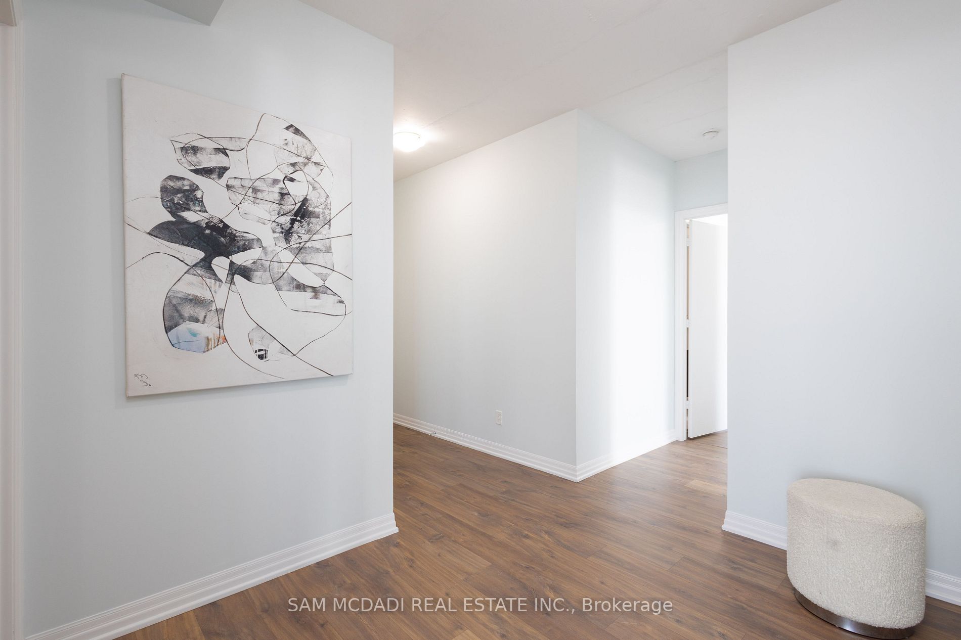 88 Blue Jays Way, #4105