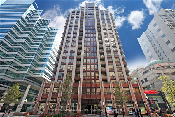 85 Bloor St E