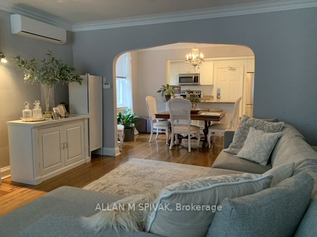 787 Spadina Rd, #N1