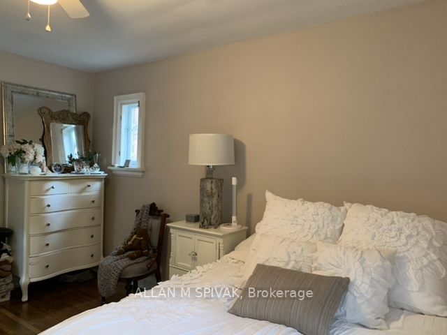 787 Spadina Rd, #N1