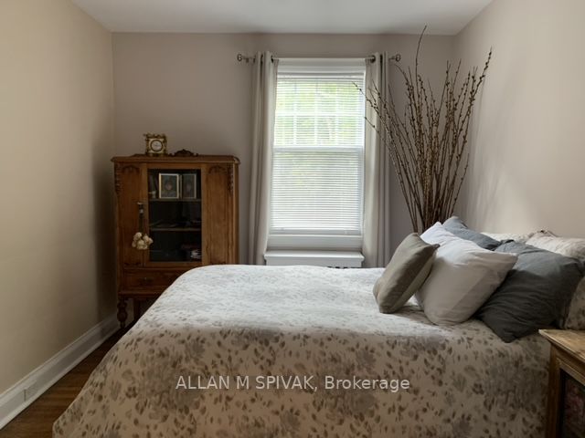 787 Spadina Rd, #N1