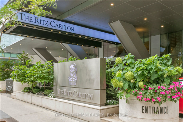 183 Wellington St W, Toronto