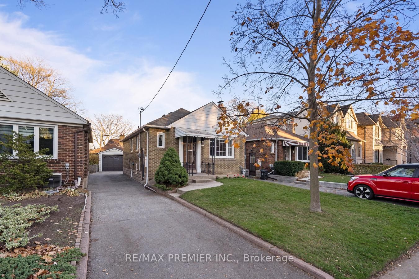 83 Randolph Rd