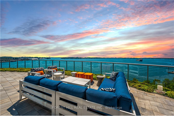 1 Edgewater Dr, Toronto