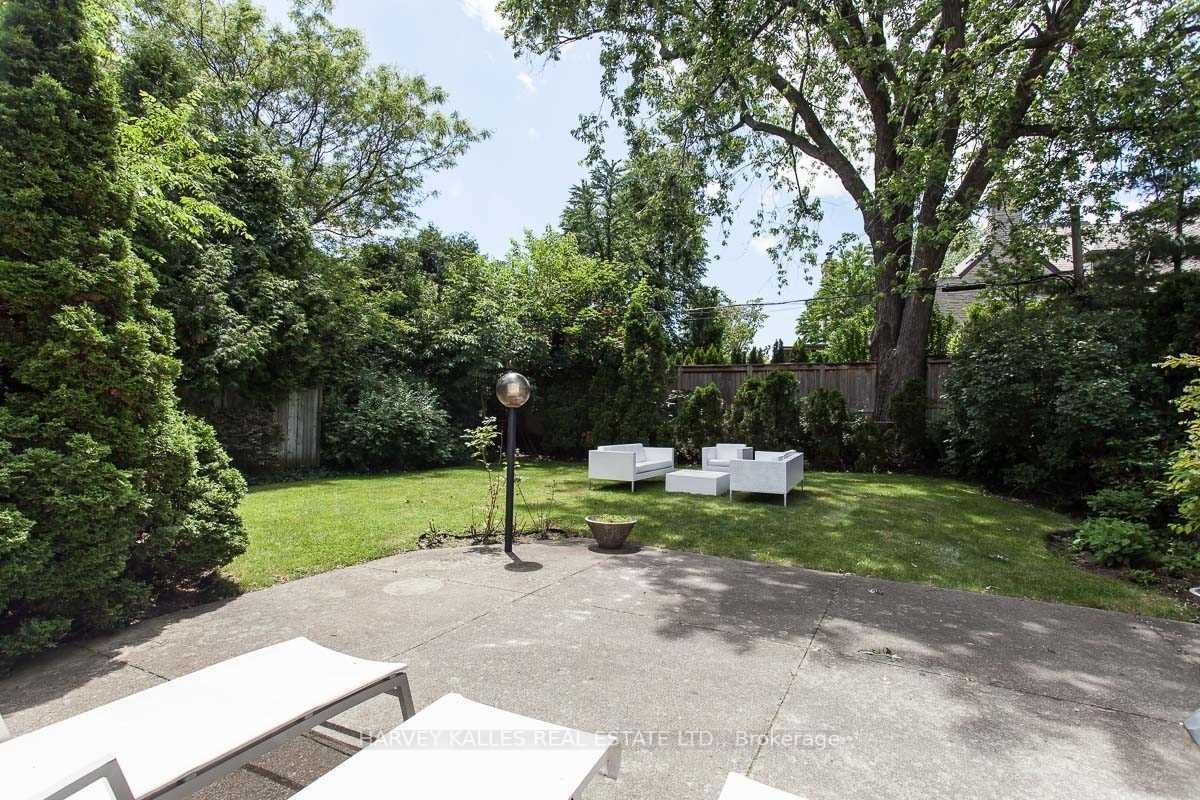 484 Russell Hill Rd