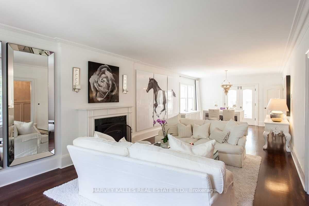484 Russell Hill Rd