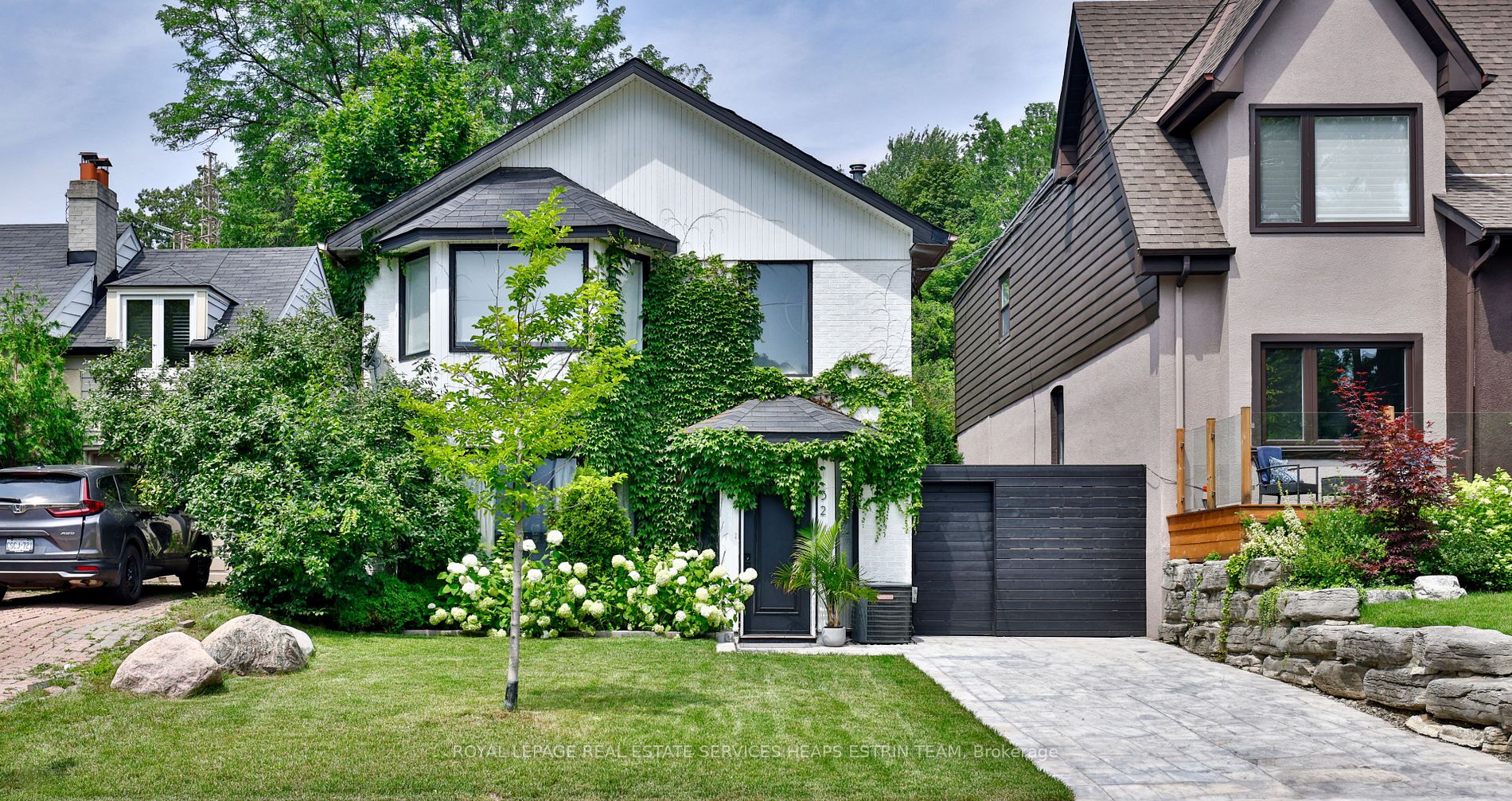32 Nesbitt Dr