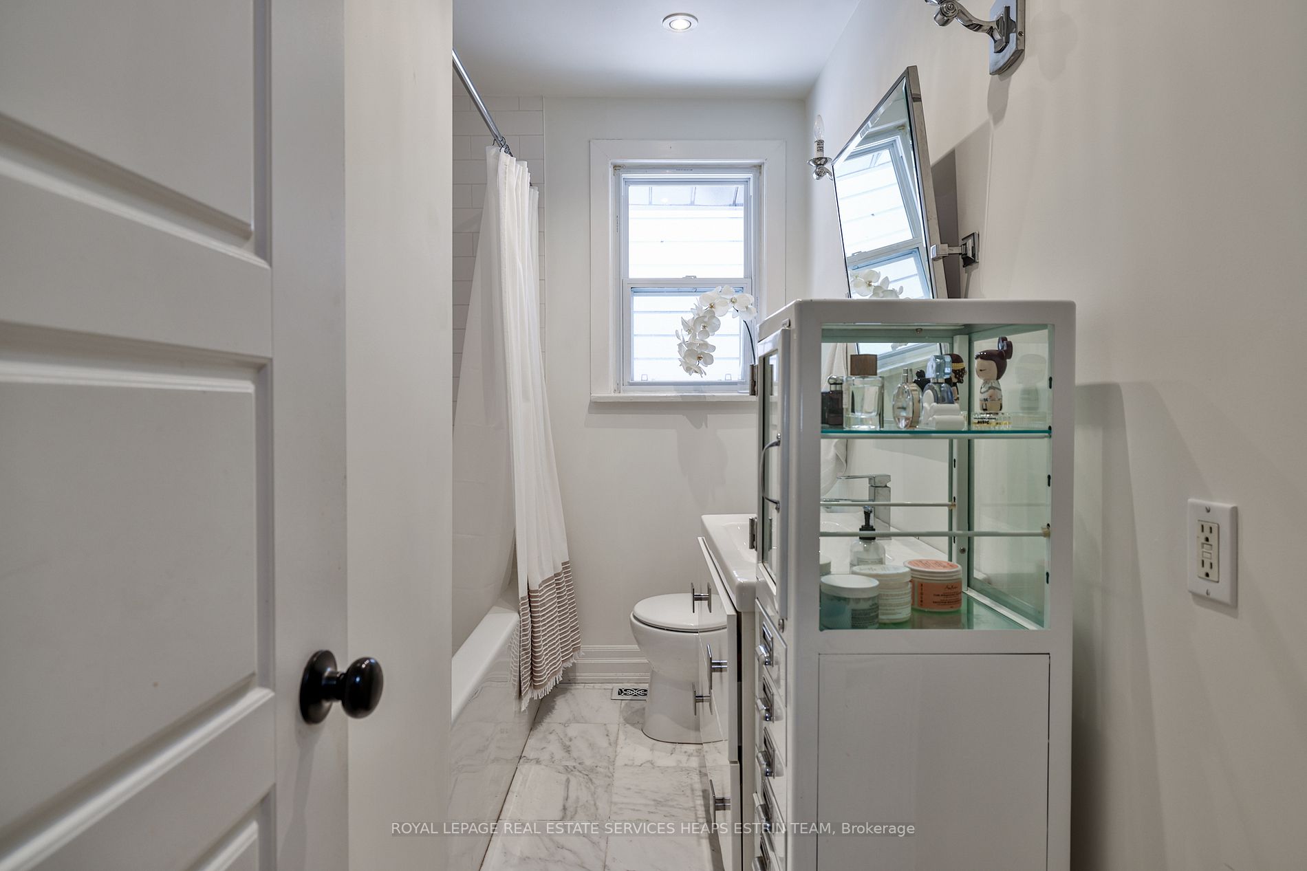 32 Nesbitt Dr