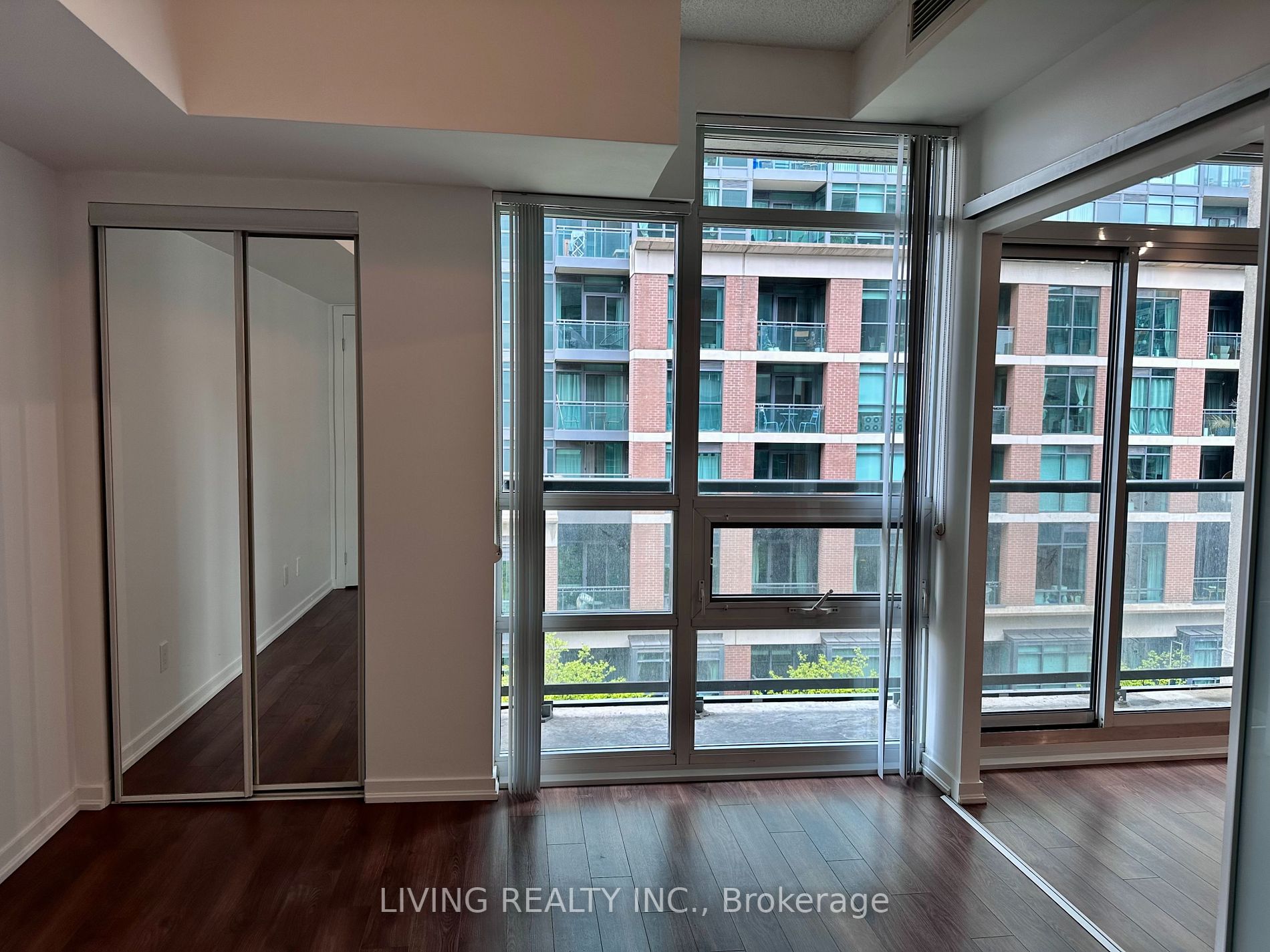 68 Abell St, #621