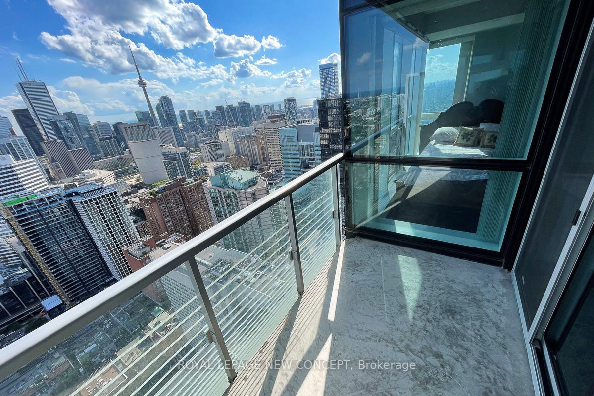 386 Yonge St, #4409