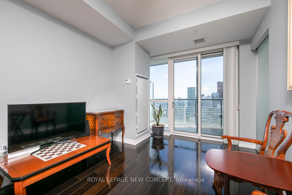 386 Yonge St, #4409